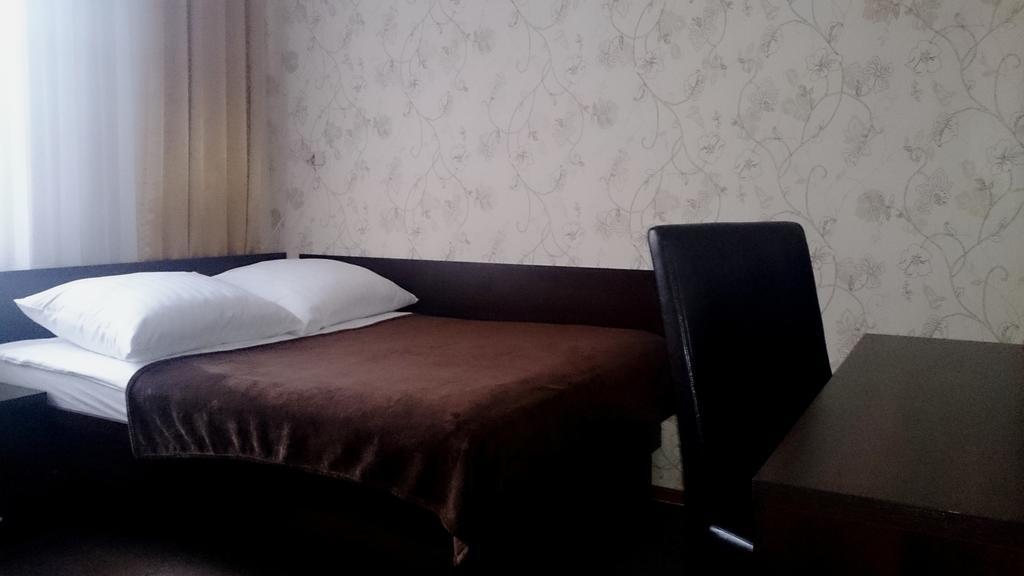 Park Na Wojskiego Bed and Breakfast Marki  Kamer foto